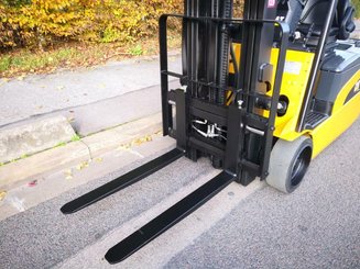 Empilhador de contrapeso 3 rodas Caterpillar EP20NT - 5