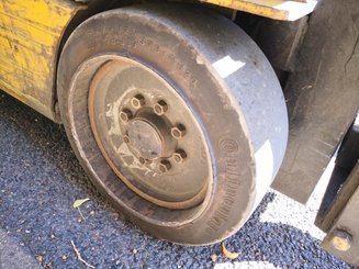 Empilhador de contrapeso 3 rodas Caterpillar EP20NT - 9