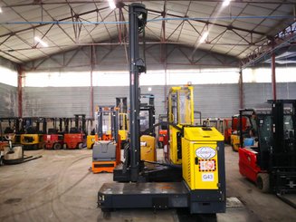 Empilhador lateral Combilift C4500GTE