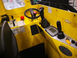 Empilhador lateral Combilift C4500GTE