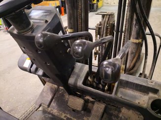 Empilhador de contrapeso 3 rodas Caterpillar EP16NT - 9