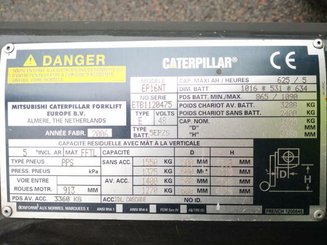 Empilhador de contrapeso 3 rodas Caterpillar EP16NT - 8