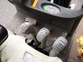 Empilhador de contrapeso 3 rodas Crown SC4220-1,6 - 5