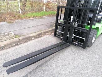 Empilhador de contrapeso 4 rodas Hangcha XC30-LI ION - 9