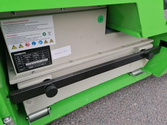 Empilhador de contrapeso 4 rodas Hangcha XC30-LI ION - 16