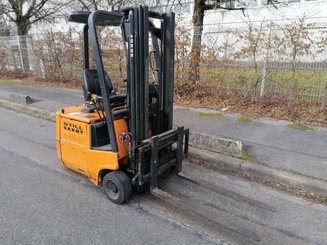 Empilhador de contrapeso 3 rodas