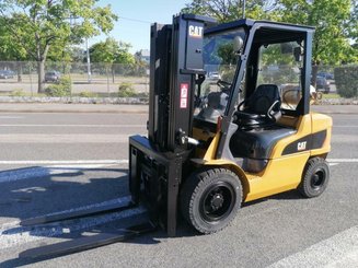 Empilhador de contrapeso 4 rodas