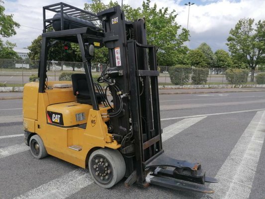 Empilhador de contrapeso 4 rodas Caterpillar GC45K - 1