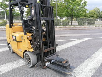 Prensa de carga Caterpillar CLASSE III - 1