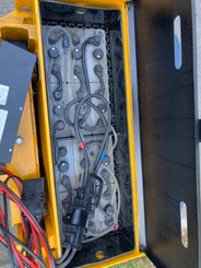 Porta-paletes eléctrico Careffe TES50