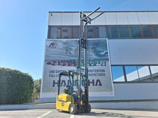 Carreta elevadora elétrica Yale ERP16VT SWB