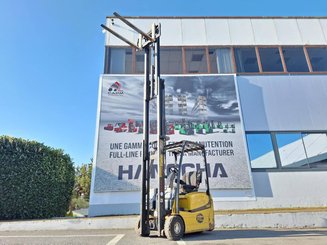 Carreta elevadora elétrica Yale ERP16VT SWB