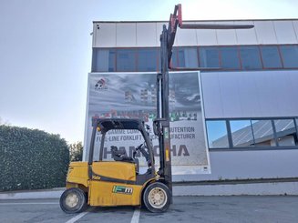 Carreta elevadora elétrica Yale ERP50VM