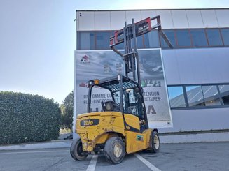 Carreta elevadora elétrica Yale ERP50VM