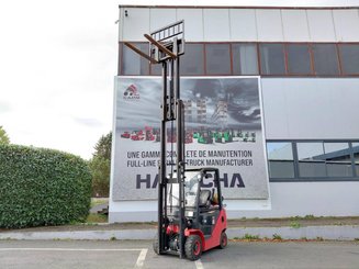Empilhador de contrapeso 4 rodas Hangcha XF18G