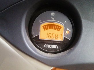 Porta-paletes eléctrico com condutor a pé Crown WP3020 - 7