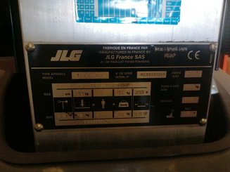 Plataforma com mastro vertical JLG TOUCAN DUO