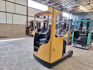 Empilhador retráctil Hyster R1.6H