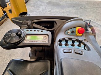 Empilhador retráctil Hyster R1.6H