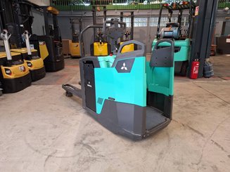 Porta-paletes eléctrico com condutor transportado Mitsubishi PBF25N3R MITSUBISHI