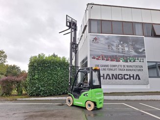 Empilhador de contrapeso 4 rodas Hangcha XC18i