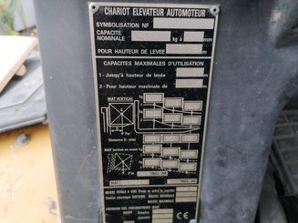 Empilhador de contrapeso 4 rodas Caterpillar GP40N