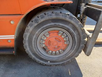 Empilhador de contrapeso 4 rodas Mora M180C