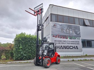 Carreta elevadora todo terreno Hangcha TT18-2