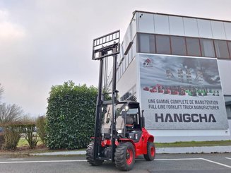 Carreta elevadora todo terreno Hangcha TT18-2