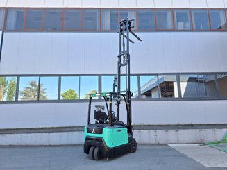 Carreta elevadora elétrica Mitsubishi FB16N2T