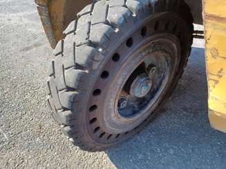 Empilhador de contrapeso 4 rodas Caterpillar DP50K2