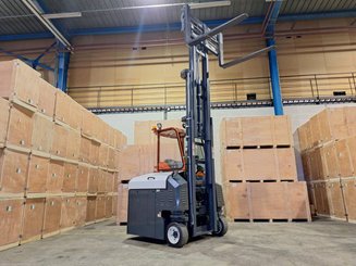 Empilhador multidireccional AMLIFT AGILIFT 3000E