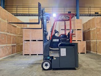Empilhador multidireccional AMLIFT AGILIFT 3000E