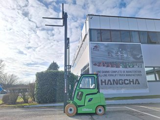 Empilhador de contrapeso 4 rodas Hangcha AE25-I