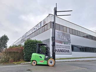 Empilhador de contrapeso 4 rodas Hangcha AE30-I