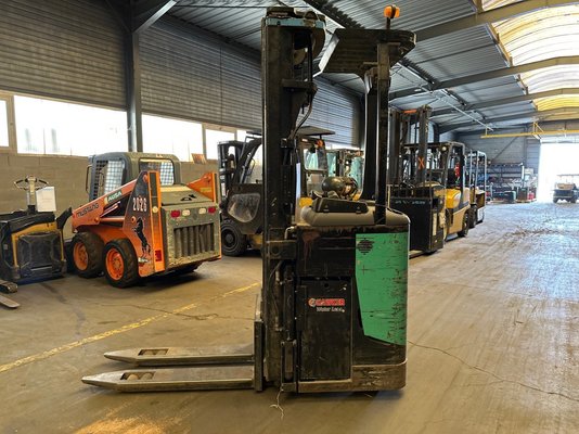 Stacker com condutor transportado Caterpillar NSR20N - 1