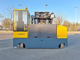 Empilhador retráctil de 4 direcções Combilift ESL3545