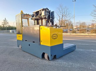 Empilhador retráctil de 4 direcções Combilift ESL3545