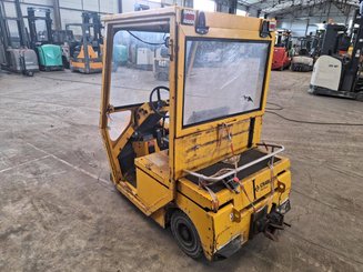 Trator de reboque Charlatte TE206