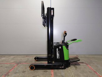 Levantador com plataforma dobrável Hangcha CQDB16-AC2S-I