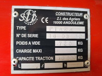 Tow tractor STI PTA2A