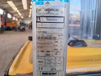 Stacker com condutor a pé Caterpillar NSP16N2
