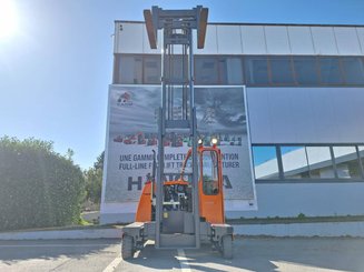 Empilhador retráctil de 4 direcções Hubtex DQ45D