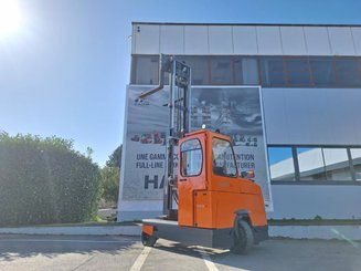 Empilhador retráctil de 4 direcções Hubtex DQ45D