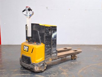 Porta-paletes eléctrico com condutor a pé Caterpillar NPP20N2E