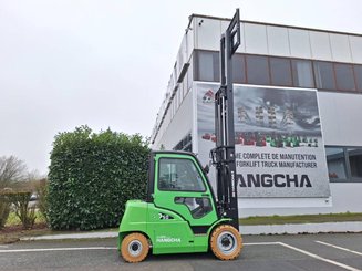 Empilhador de contrapeso 4 rodas Hangcha XC50i-600
