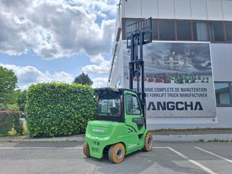 Empilhador de contrapeso 4 rodas Hangcha XC50i-600