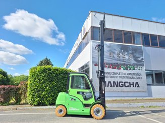 Empilhador de contrapeso 4 rodas Hangcha XC50i-600
