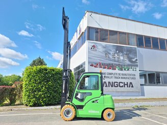 Empilhador de contrapeso 4 rodas Hangcha XC50i-600