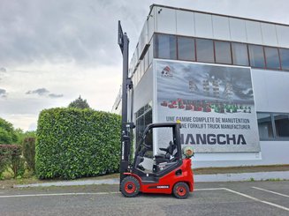 Empilhador de contrapeso 4 rodas Hangcha XF18G-2 - 8